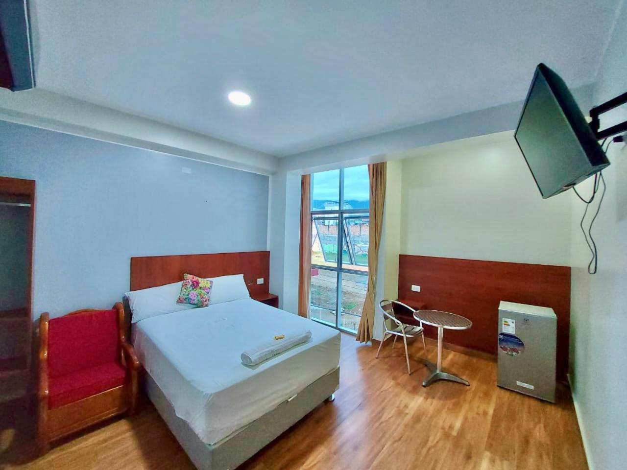Hotel La Palmera De Oro 타라포토 외부 사진