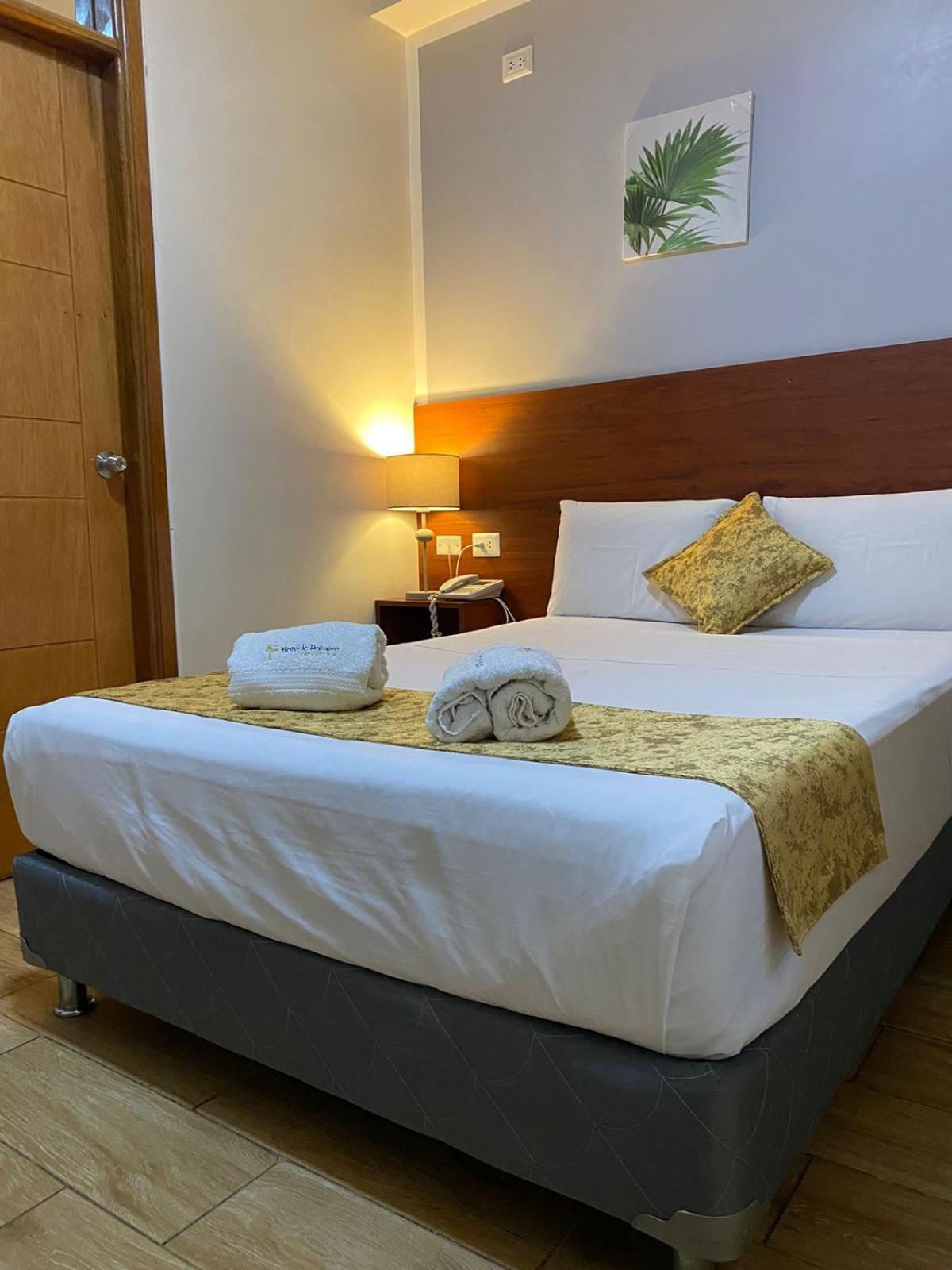 Hotel La Palmera De Oro 타라포토 외부 사진
